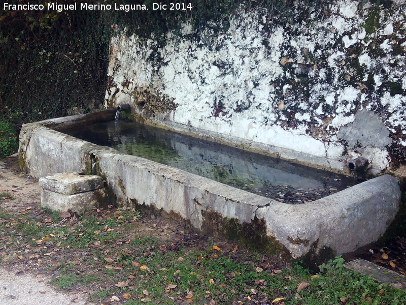 Fuente de La Hueta - Fuente de La Hueta. Antes de restaurar