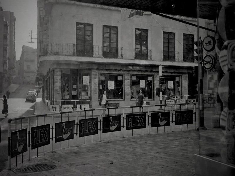 Paseo de la Estacin - Paseo de la Estacin. Foto antigua. Almacenes Avenida