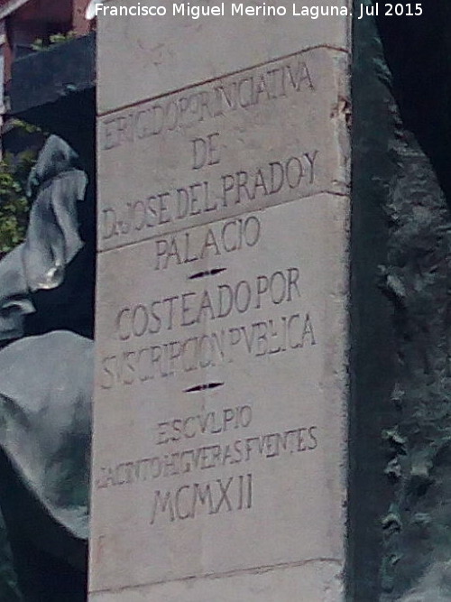 Monumento a las Batallas - Monumento a las Batallas. Inscripción trasera