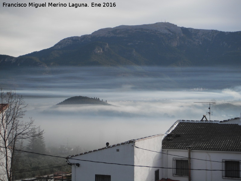 Aldea Altamira - Aldea Altamira. Cerro Cortijillo y el Yelmo desde la Aldea Altamira