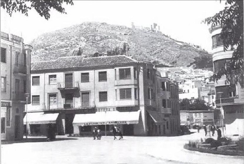 Plaza de la Libertad - Plaza de la Libertad. Foto antigua