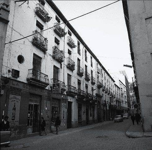 Edificio de la Calle lamos n 8-12 - Edificio de la Calle lamos n 8-12. Foto antigua