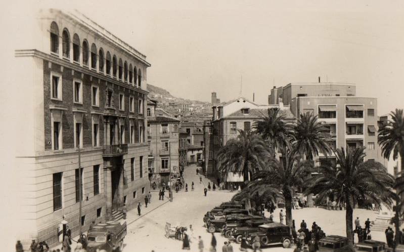 Plaza de la Constitucin - Plaza de la Constitucin. Foto antigua