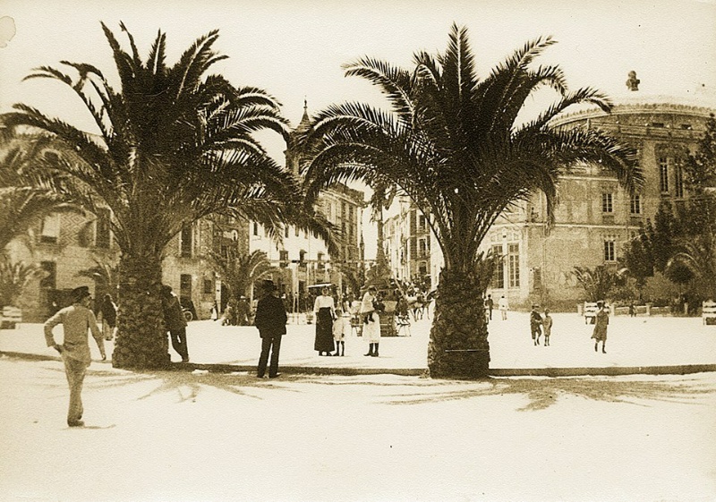 Plaza de la Constitucin - Plaza de la Constitucin. Foto antigua