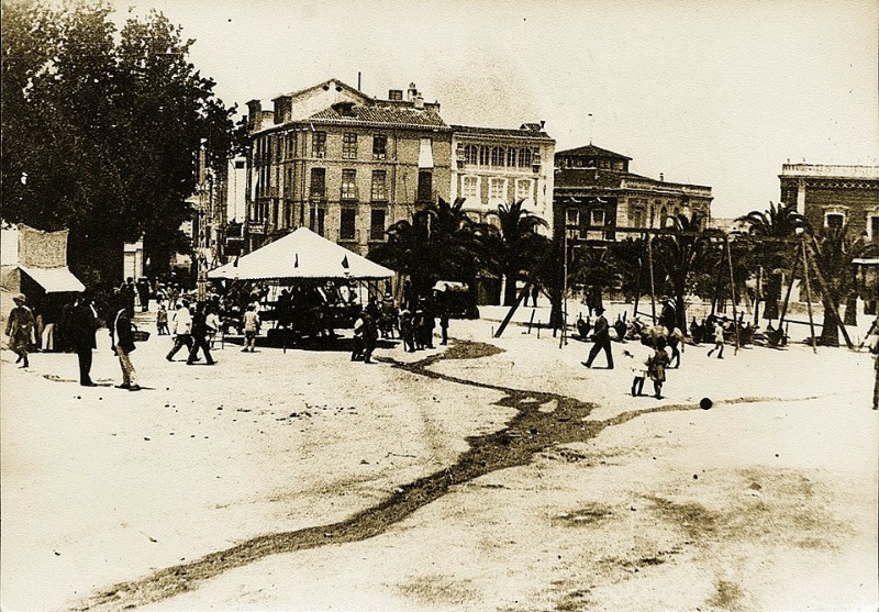 Plaza de la Constitucin - Plaza de la Constitucin. Foto antigua