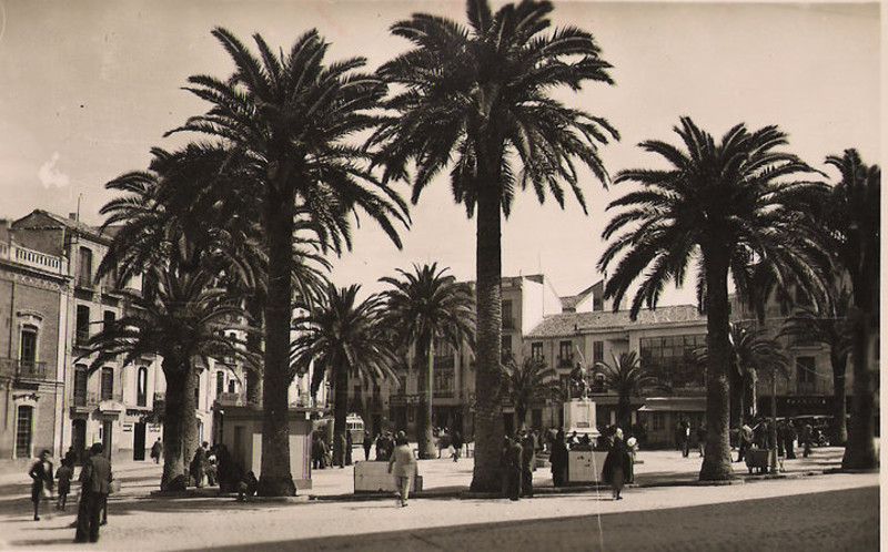 Plaza de la Constitucin - Plaza de la Constitucin. Foto antigua