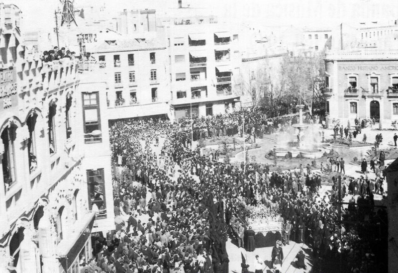 Plaza de la Constitucin - Plaza de la Constitucin. Procesin de Nuestro Padre Jess Nazareno 1962