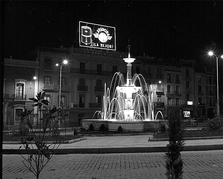 Plaza de la Constitucin - Plaza de la Constitucin. Foto antigua