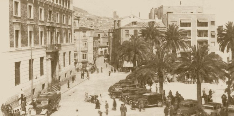 Plaza de la Constitucin - Plaza de la Constitucin. Foto antigua