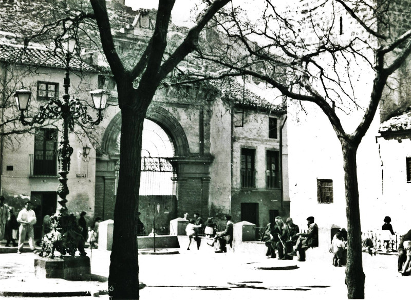 Plaza de la Magdalena - Plaza de la Magdalena. Foto antigua. Fotografa de Jaime Rosell Caada. Archivo IEG