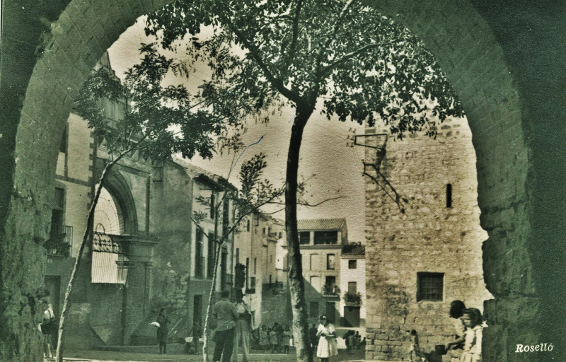 Plaza de la Magdalena - Plaza de la Magdalena. Foto antigua. Fotografa de Jaime Rosell Caada. Archivo IEG