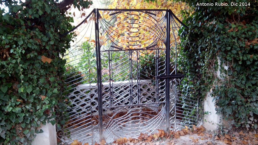 Jardines de Mata Bejid - Jardines de Mata Bejid. Puerta