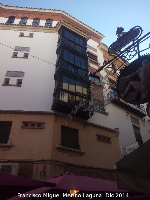 Edificio de la Clnica La Inmaculada - Edificio de la Clnica La Inmaculada. Balcones cerrados