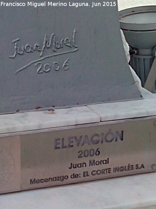 Escultura Elevacin - Escultura Elevacin. Firma y placa