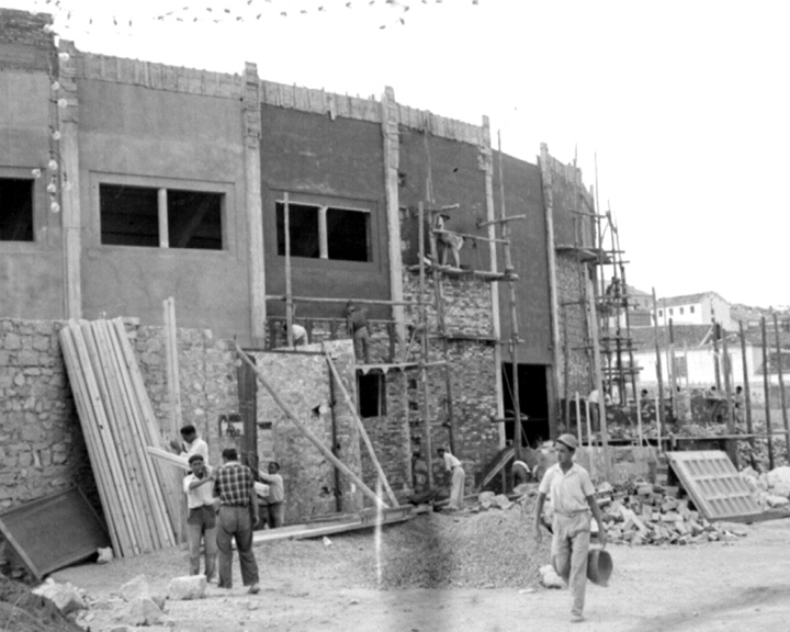 Plaza de Toros de Jan - Plaza de Toros de Jan. Foto antigua. Construyndose