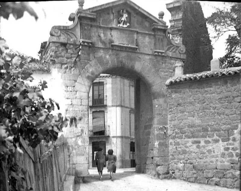 Muralla de Jan. Puerta del ngel - Muralla de Jan. Puerta del ngel. Foto antigua. Foto de Rosell