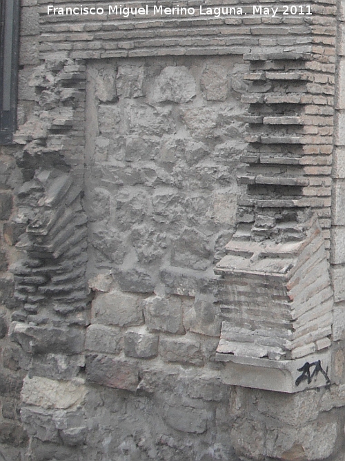 Muralla de Jan. Puerta Noguera - Muralla de Jan. Puerta Noguera. Arranque de los arcos