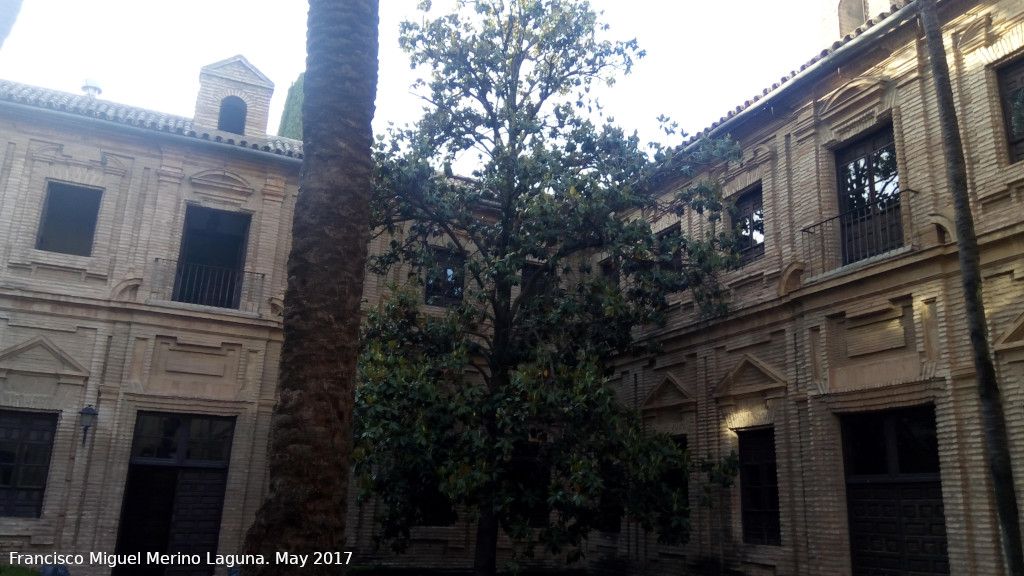 Hospital del Cardenal Salazar - Hospital del Cardenal Salazar. 