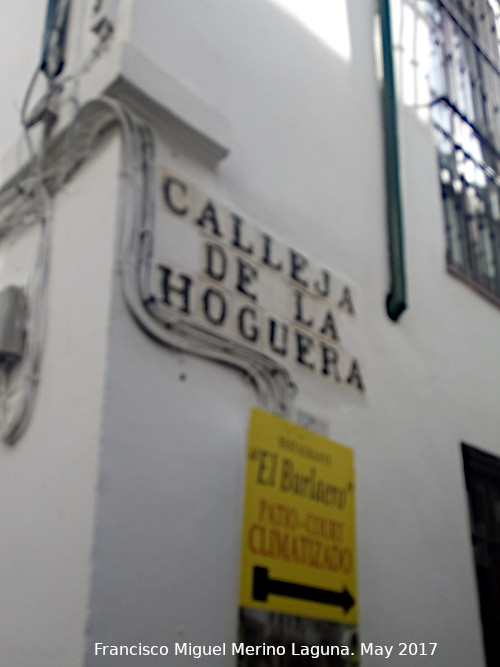 Calleja de la Hoguera - Calleja de la Hoguera. Azulejos