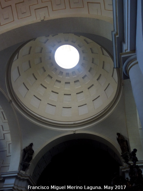 Iglesia de San Salvador y Santo Domingo de Silos - Iglesia de San Salvador y Santo Domingo de Silos. Cpula