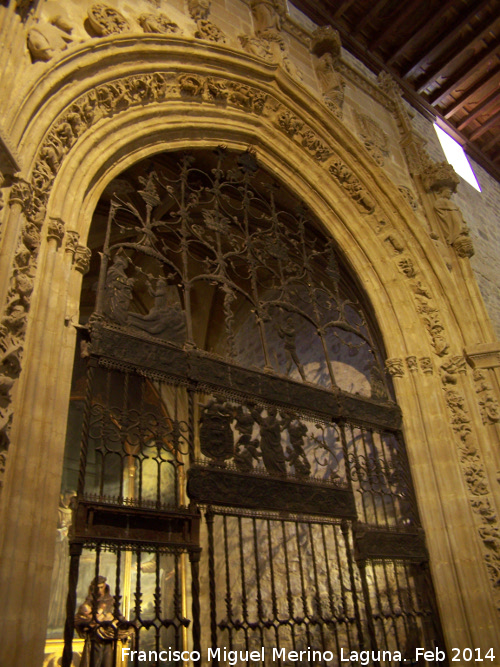 Colegiata de Santa Mara de los Reales Alczares. Capilla de los Becerra - Colegiata de Santa Mara de los Reales Alczares. Capilla de los Becerra. Reja