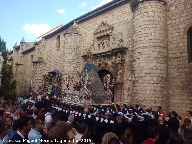 Baslica de San Ildefonso - Baslica de San Ildefonso. Con la Virgen de la Capilla en procesin