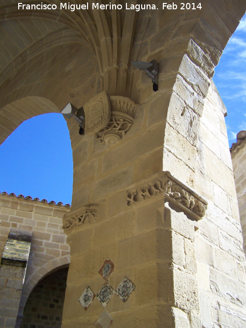 Colegiata de Santa Mara de los Reales Alczares. Claustro - Colegiata de Santa Mara de los Reales Alczares. Claustro. 