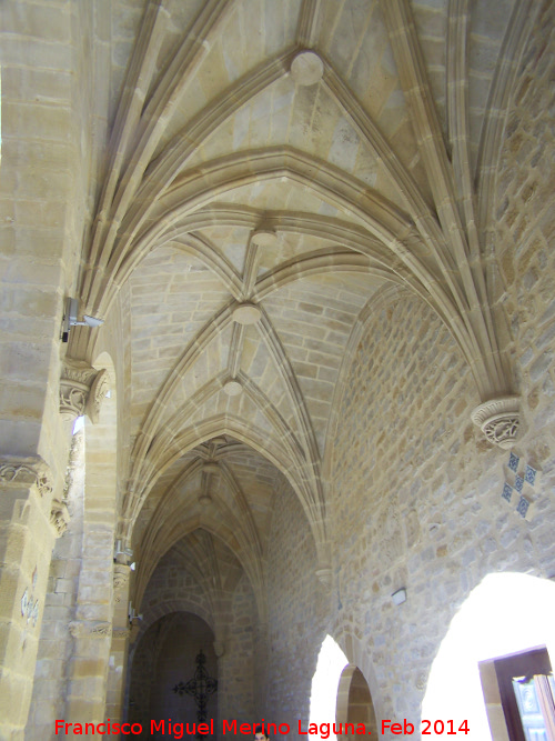 Colegiata de Santa Mara de los Reales Alczares. Claustro - Colegiata de Santa Mara de los Reales Alczares. Claustro. Bveda de crucera