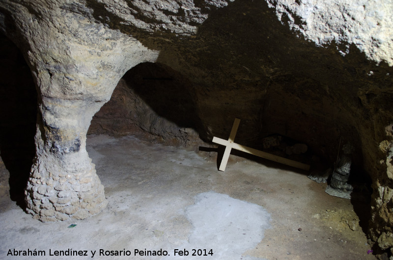 Cueva de las Ofrendas de Chircales - Cueva de las Ofrendas de Chircales. Lateral derecho