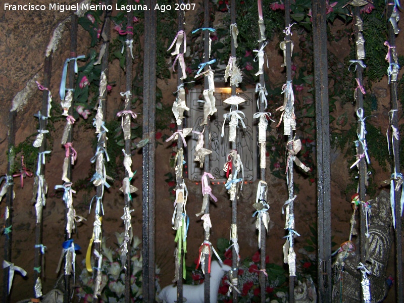 Cueva de las Ofrendas de Chircales - Cueva de las Ofrendas de Chircales. Exvotos