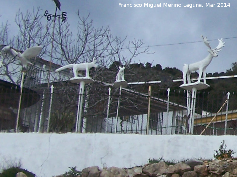 Casa del Guarda de Mata Bejid - Casa del Guarda de Mata Bejid. Animales