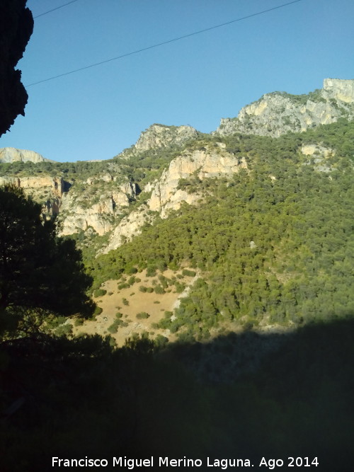 Sierra de Jan - Sierra de Jan. Desde la Canalizacin del Quiebrajano