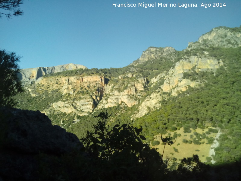 Sierra de Jan - Sierra de Jan. Desde la Canalizacin del Quiebrajano