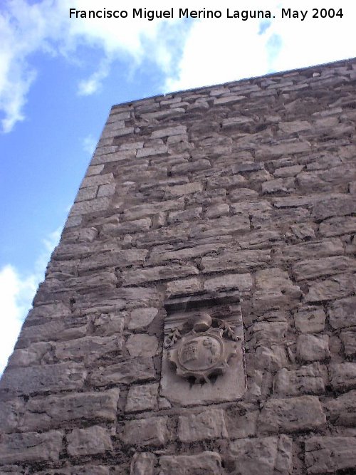 Muralla de Jan. Torren del Conde de Torralba - Muralla de Jan. Torren del Conde de Torralba. Escudo de los Condes de Torralba