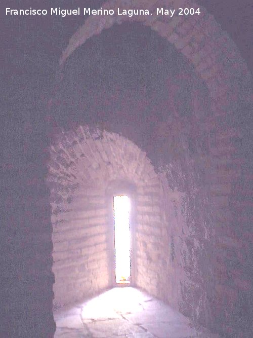Muralla de Jan. Torren del Conde de Torralba - Muralla de Jan. Torren del Conde de Torralba. Saetera de donde parten las escaleras de acceso a la azotea