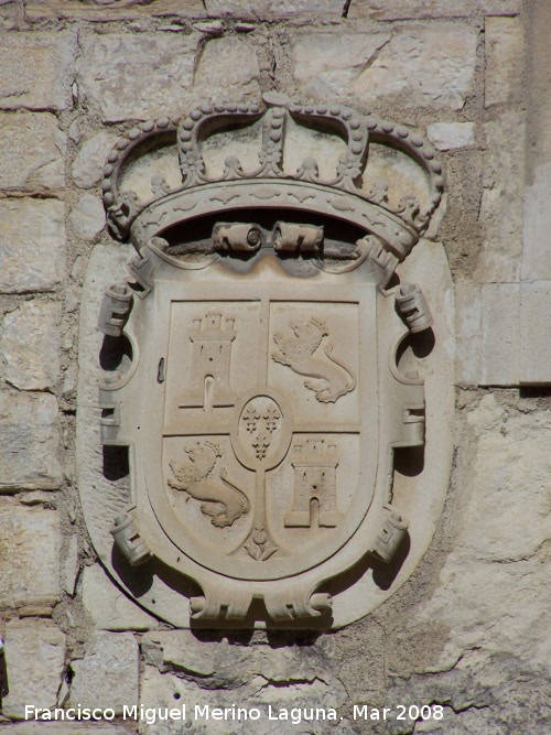 Palacio de Villardompardo - Palacio de Villardompardo. Escudo izquierdo, de Espaa