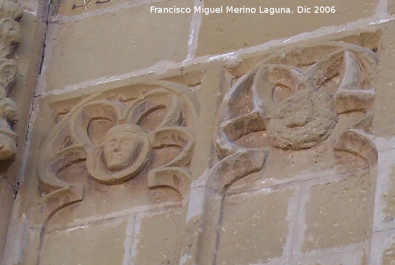 Convento de la Coronada - Convento de la Coronada. Actual portada de la Iglesia de Santa Mara de Linares
