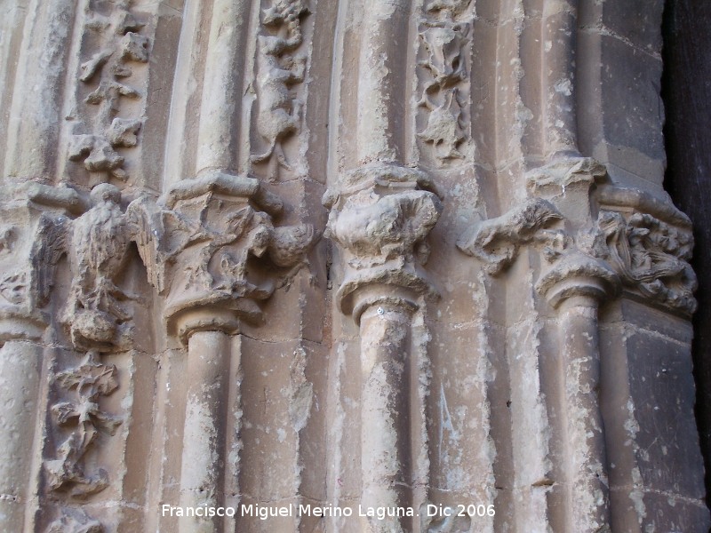 Convento de la Coronada - Convento de la Coronada. Actual portada de la Iglesia de Santa Mara de Linares