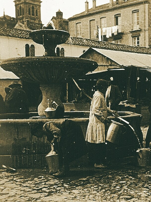 Fuente del Mercado - Fuente del Mercado. Foto antigua