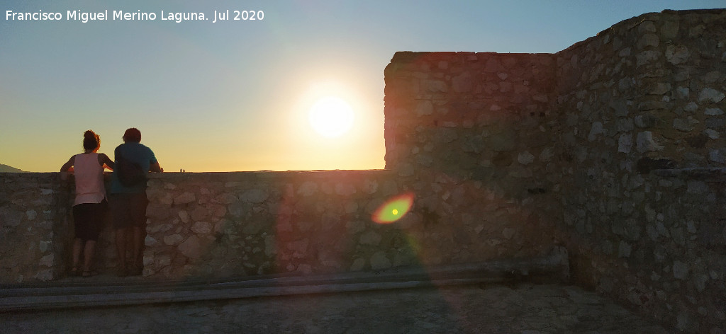 Sol - Sol. Desde el Castillo de Zahara de la Sierra