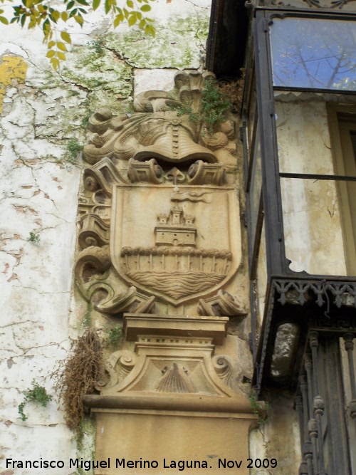 Palacio del Conde-Duque - Palacio del Conde-Duque. Escudo izquierdo