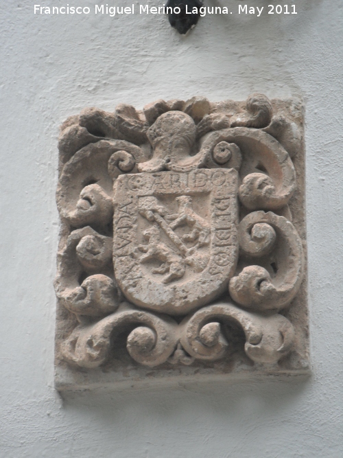 Iglesia de San Eufrasio - Iglesia de San Eufrasio. Escudo de Don Luis Garrido de Dios Ayuda