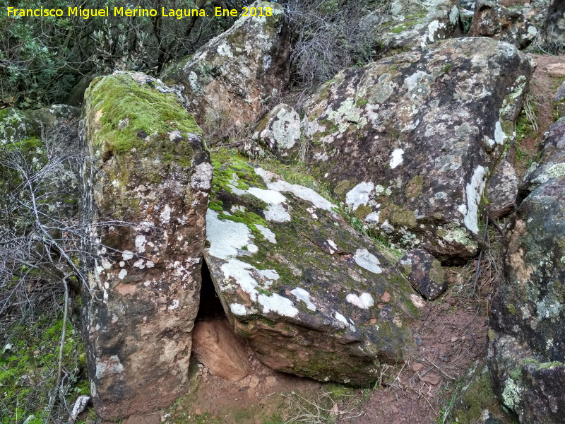 Necrpolis dolmnica del Guadaln - Necrpolis dolmnica del Guadaln. Dolmen?