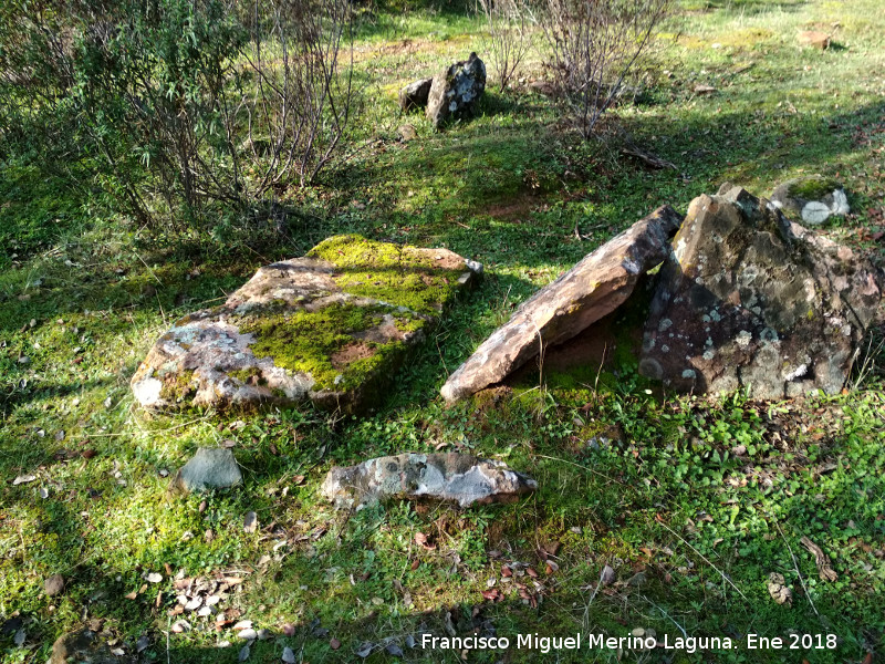 Necrpolis dolmnica del Guadaln - Necrpolis dolmnica del Guadaln. Dolmenes?