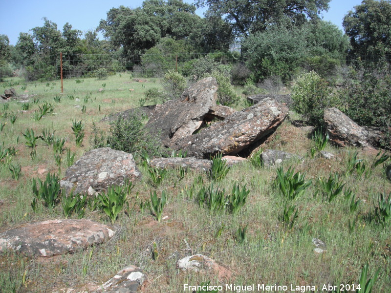 Necrpolis dolmnica del Guadaln - Necrpolis dolmnica del Guadaln. Dolmen?