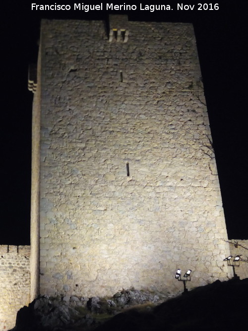 Castillo Nuevo de Santa Catalina. Torre del Homenaje - Castillo Nuevo de Santa Catalina. Torre del Homenaje. De noche