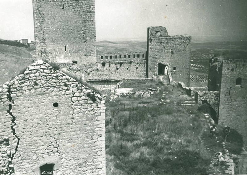 Castillo Nuevo de Santa Catalina. Torre de la Capilla - Castillo Nuevo de Santa Catalina. Torre de la Capilla. Foto antigua. Torre a la derecha de la foto