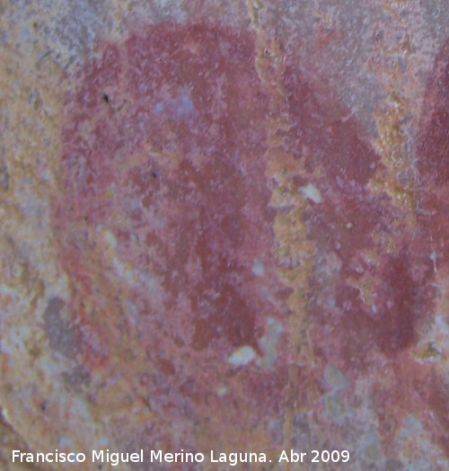 Pinturas rupestres del Frontn V - Pinturas rupestres del Frontn V. Antropomorfo en phi inferior izquierdo