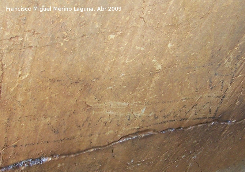 Pinturas rupestres del Frontn II - Pinturas rupestres del Frontn II. Rectngulo horizontal partido por la mitad y con dos lneas en zigzag en su interior