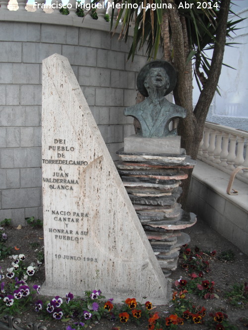 Monumento a Juanito Valderrama - Monumento a Juanito Valderrama. 